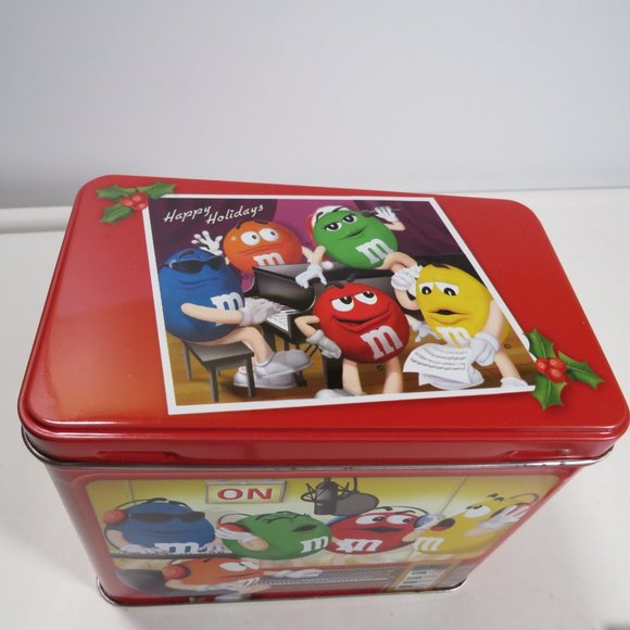 M&M "On Air" Recording Studio Metal Tin Christmas Village & Imitation Keychain - Picture 2 of 15